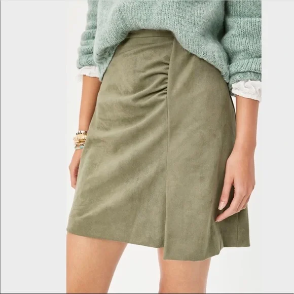 Anthropologie Suede Mini Skirt In A Moss Green - Picture 3 of 9